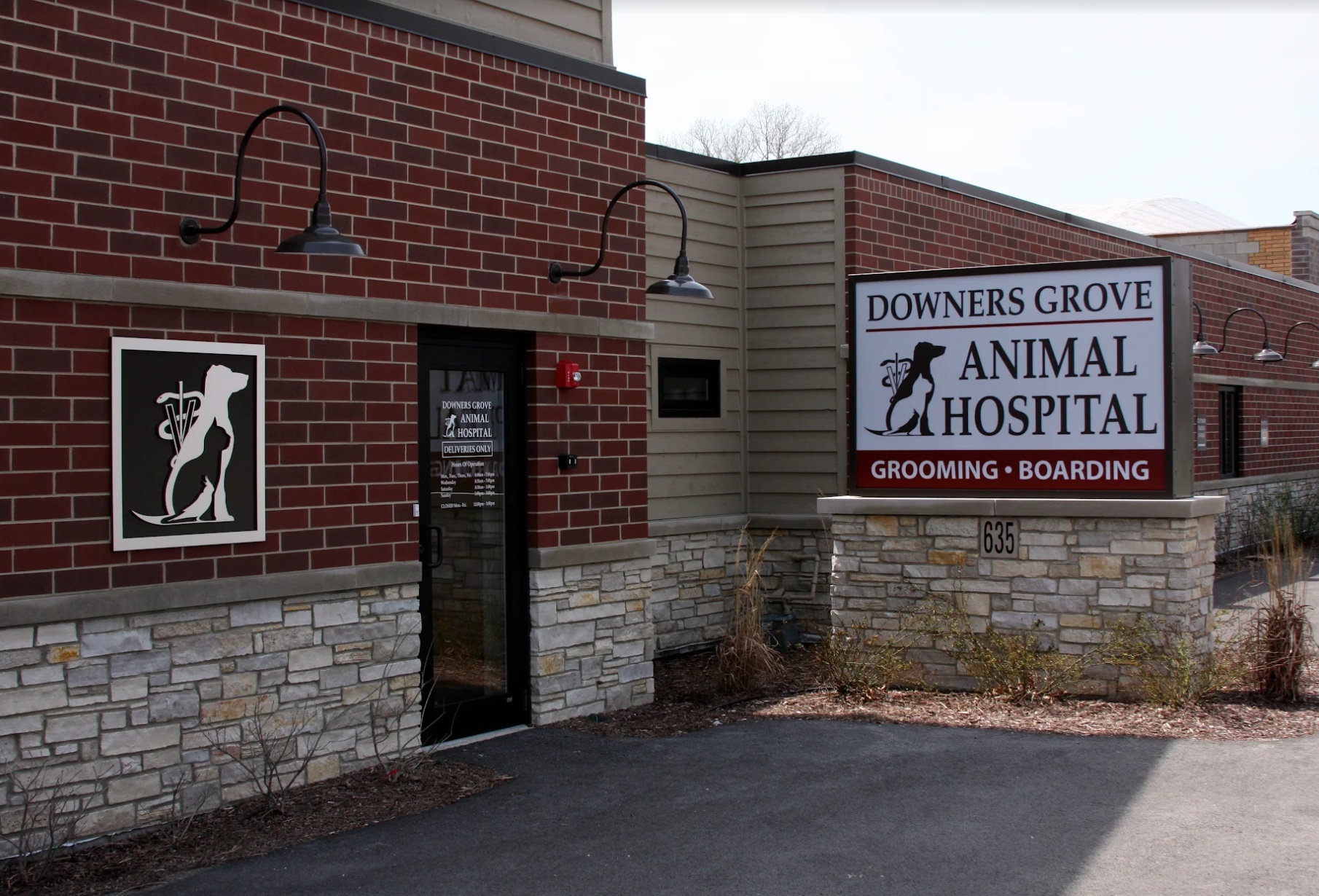 Downers Grove Animal Hospital and Bird Clinic photo