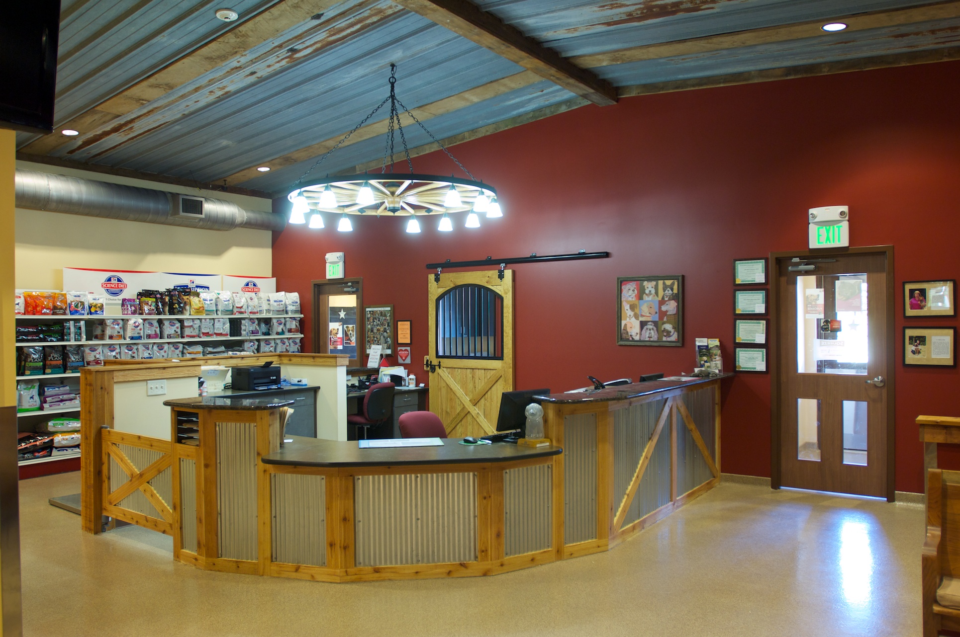 Waggin' Wheel Vet Clinic photo