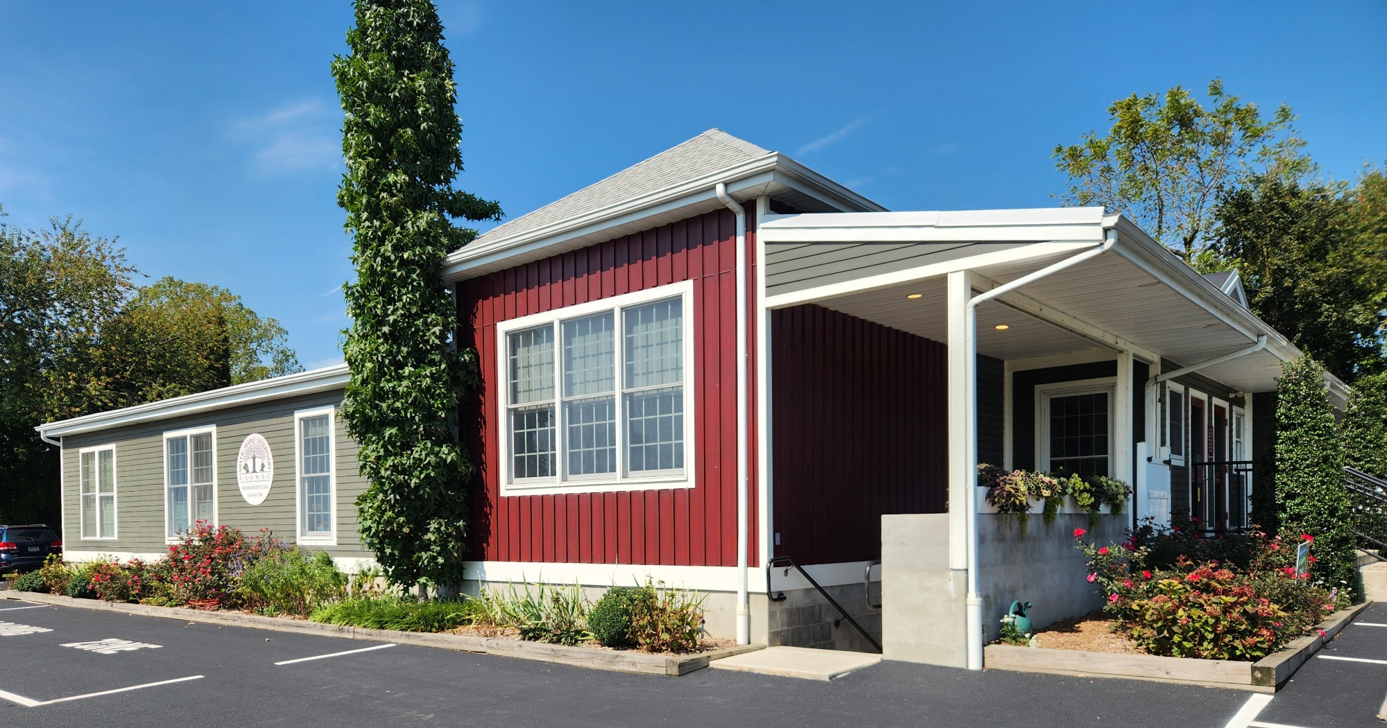 Silver Maple Veterinary Clinic photo