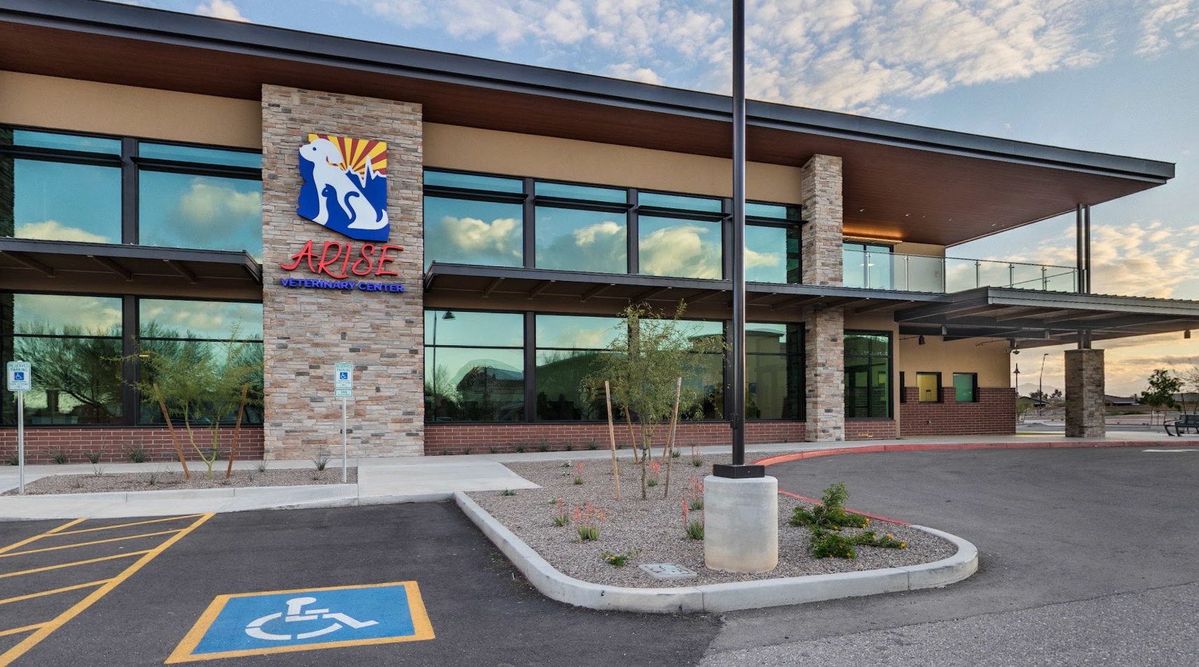 Arizona Regional Intensive Care Specialty and Emergency - Queen Creek (ARISE) photo