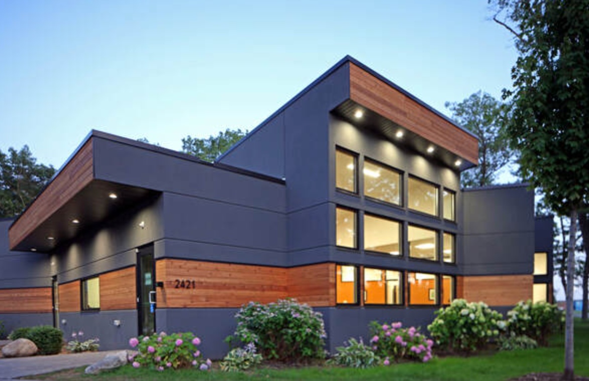 Oakwood Veterinary Hospital photo