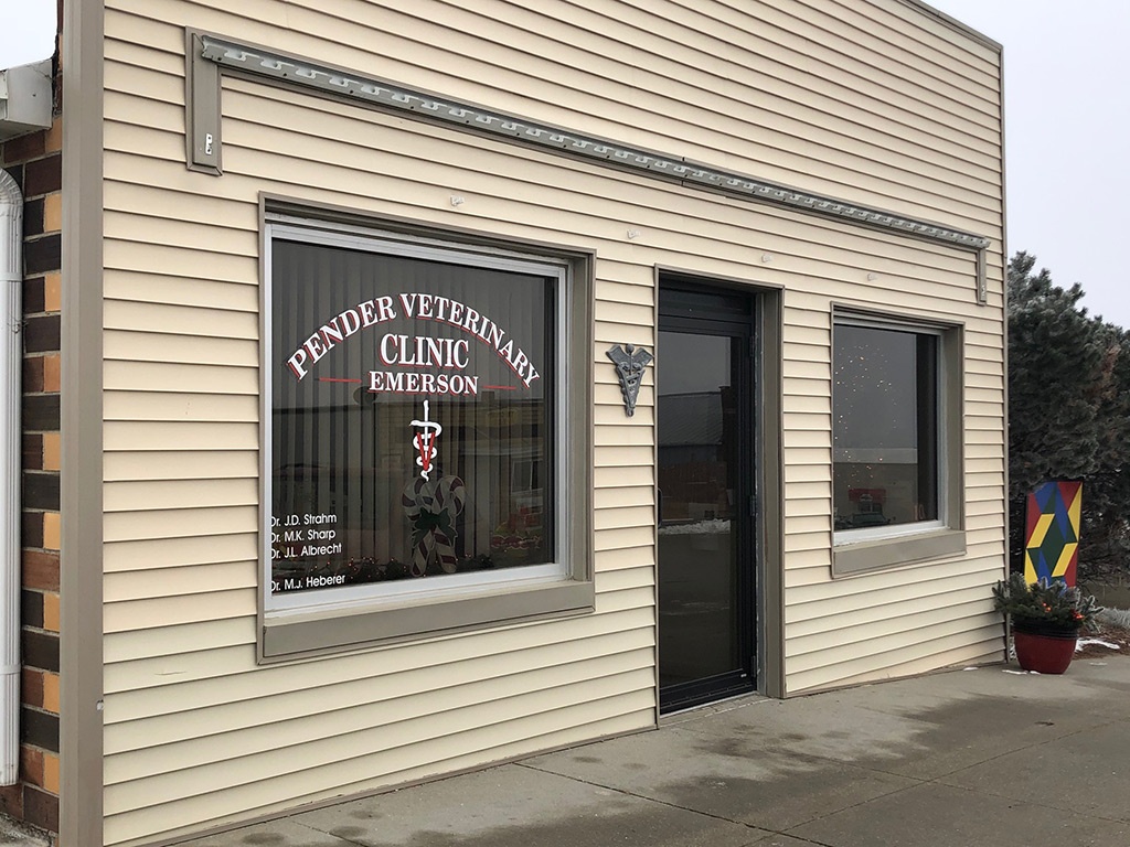 Pender Veterinary Clinic - Emerson photo