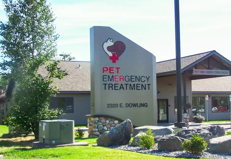 PET Emergency Treatment - Anchorage photo