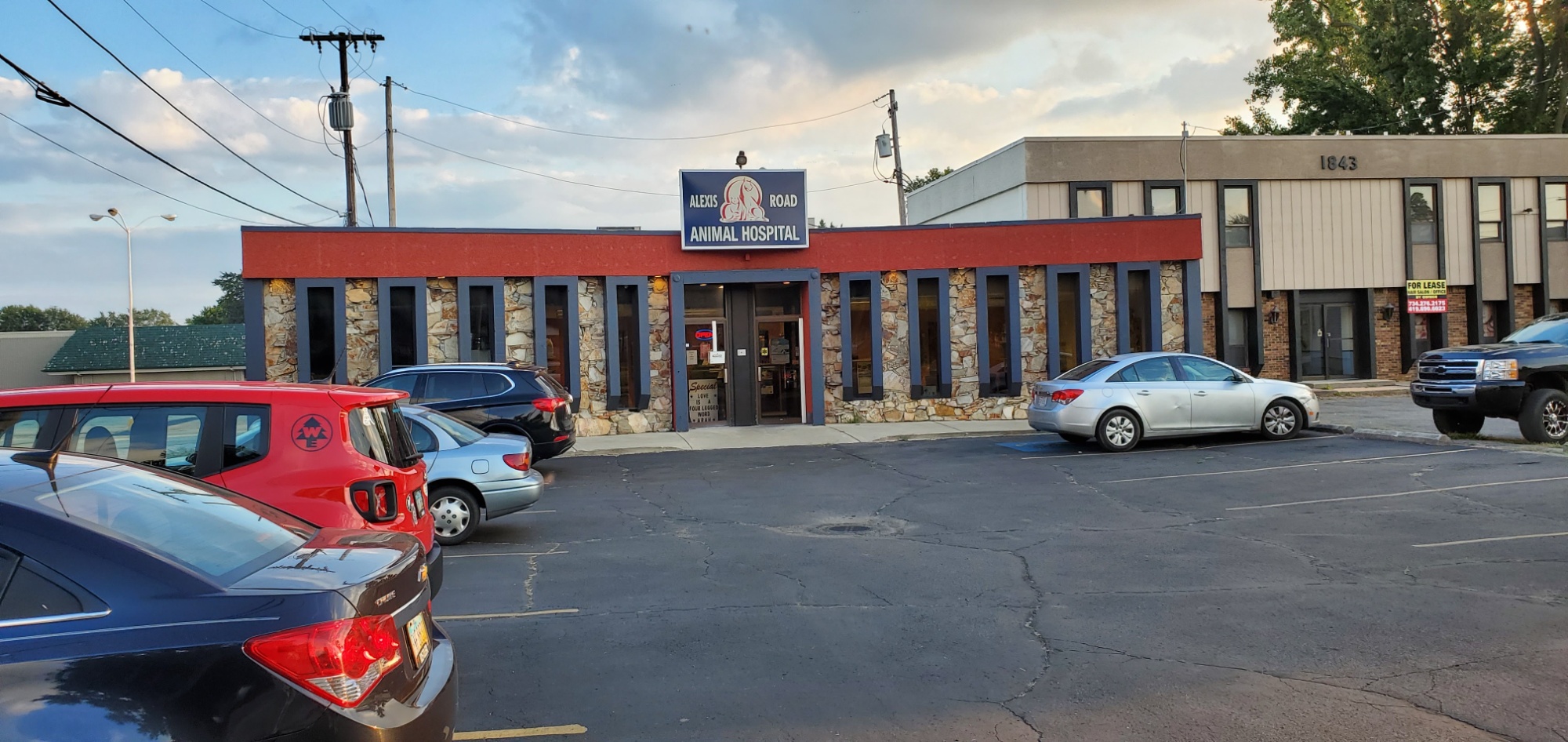 Alexis Road Animal Hospital photo