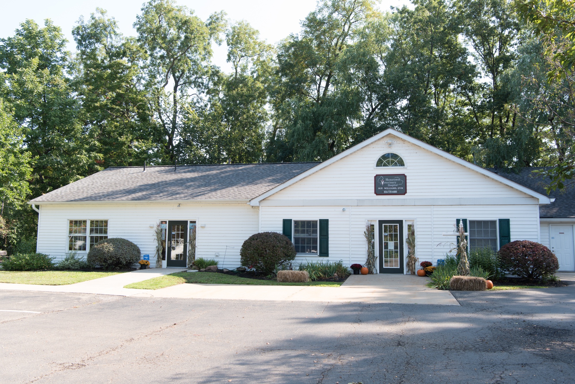 Hometown Veterinary Hospital photo