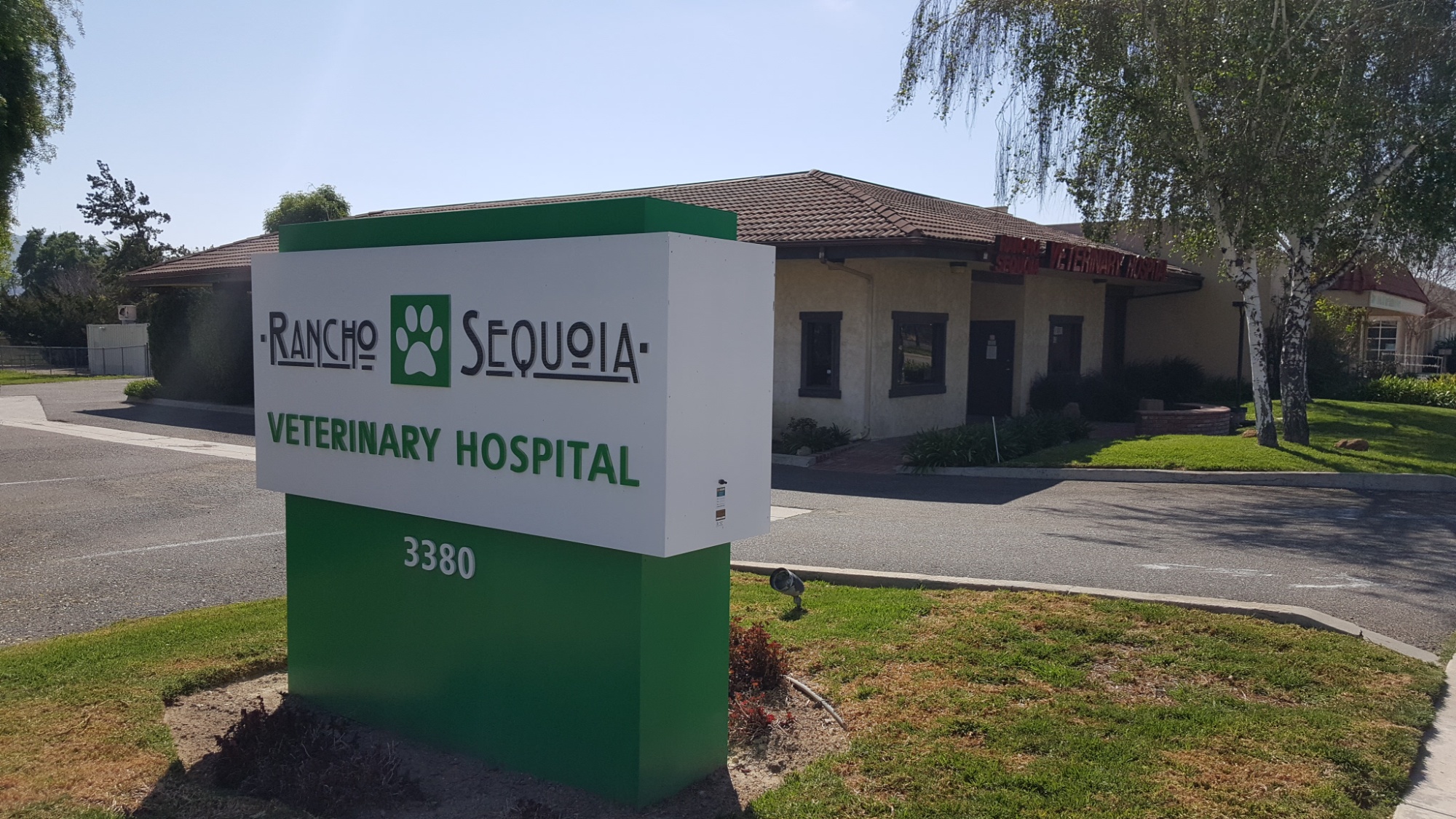 Rancho Sequoia Veterinary Hospital photo