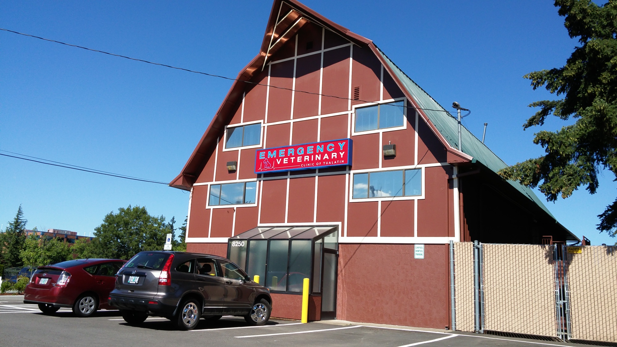 Emergency Veterinary Clinic of Tualatin photo