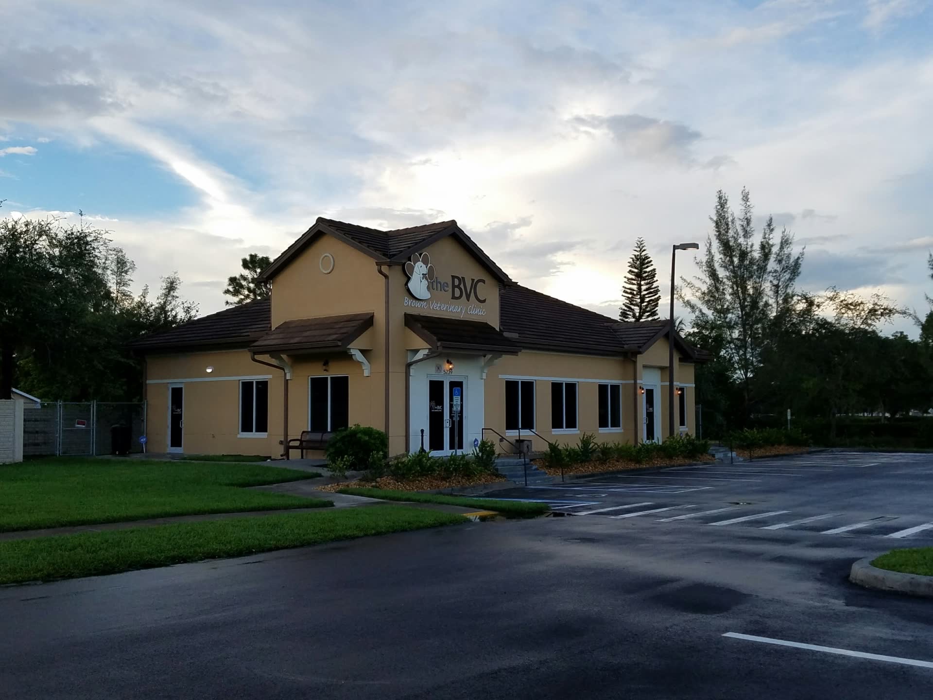 Brown Veterinary Clinic photo