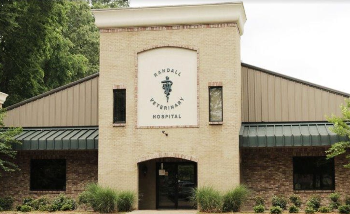 Randall Veterinary Hospital photo