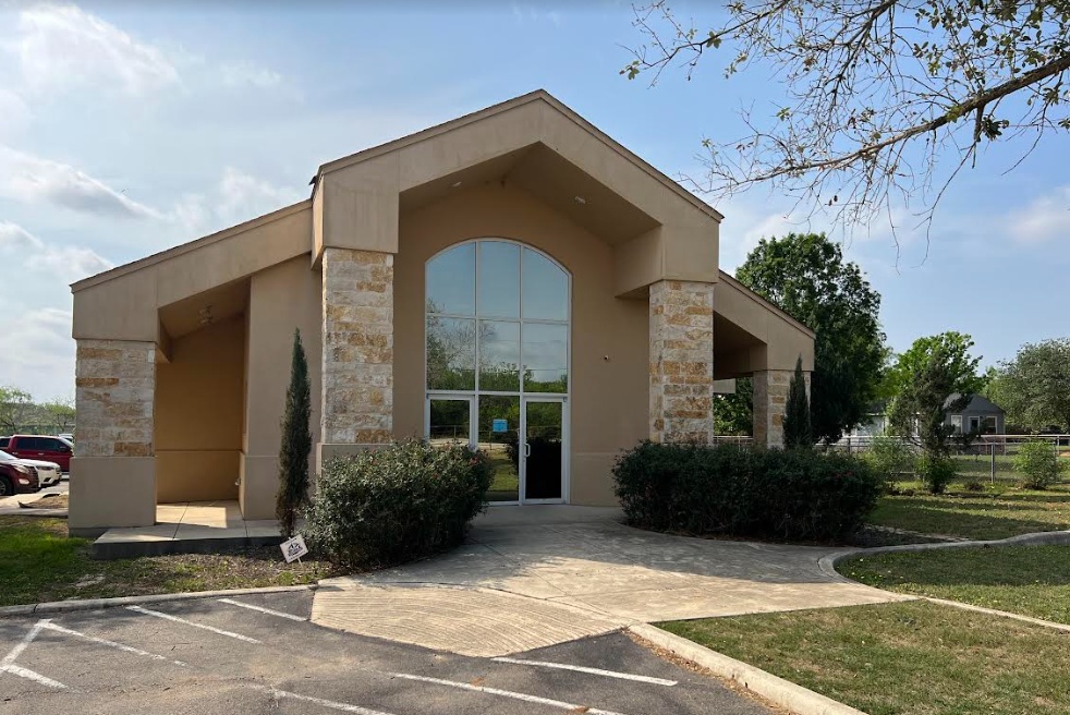 Lytle Veterinary Clinic photo